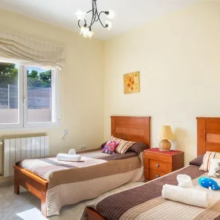 Ifac Sleeps 6 Pool Villa Ifach